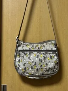 LeSportsac 犬柄 ショルダーバッグ