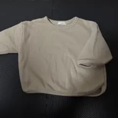 ベージュ 長袖トレーナー