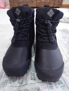 Columbia ブラックショートブーツ