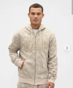 リラックスフィット GAPロゴ カモフラージュ ジップアップパーカー