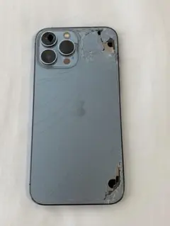 B*i様 iPhone 13 Pro MAX 背面ひび割れ