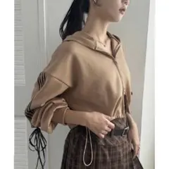 【限定値下げ】NICE CLAUP 袖リボンパーカー　ベージュのサムネイル