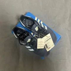 新品未使用　靴　adidas スニーカー　ハンドボールspezial 24.5