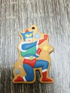 クレヨンしんちゃん　クッキーチャームコット　アクション仮面