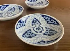 古伊万里 染付 葉文に三つ巴紋 小皿 3客 明治期 取り皿や菓子皿に