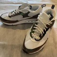 [ナイキ] NIKE エア マックス 90 フューチュラ SE 新品 24cm