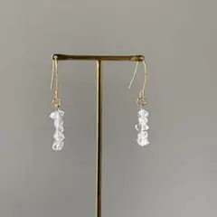 ハーキマークォーツさざれのシンプルピアス/イヤリング