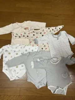 ロンパース