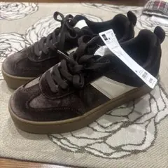 Item thumbnail for item f2415fd5-d2b0-4db8-a807-6d10dda07bf4