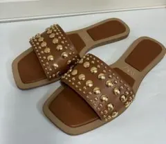 ３８サイズZARA ゴールドスタッズ サンダル