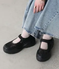 サンダル スニーカー