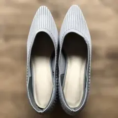 グレー ポインテッドトゥ ハイヒール