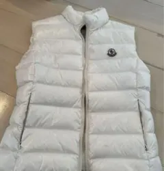 Moncler モンクレール ダウンベスト ホワイト