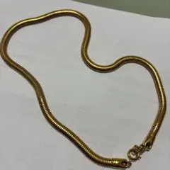 金のネックレス