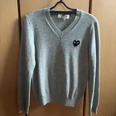 PLAY COMME des GARÇONS Vネックニット グレー M