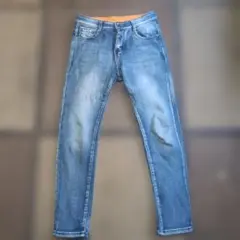 Item thumbnail for item 6cf9b600-2ee8-4fe8-a055-635df552c41f