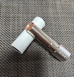 ケース付き RMK デューイーメルトリップカラー 01 マイチャイのサムネイル