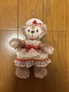 ディズニーシー シェリーメイ ぬいぐるみバッチ 2019 秋のぼうけん 赤