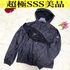 プラダ◎黒 PRADA ナイロン ジャケット 三角プレート フード パーカー