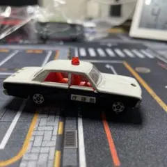 トミカ パトカー ミニカー