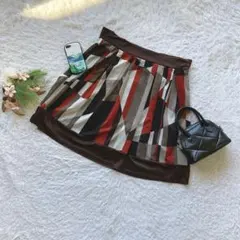 膝丈スカート 総柄 LL 幾何学模様 配色 ウエストゴム 個性的 カジュアル