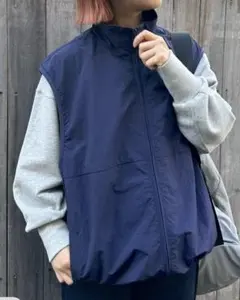 ①CIAOPANIC TYPY ナイロンベスト　ネイビー　Ｍサイズ（未使用）