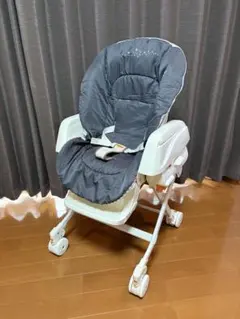 Combi ベビー　ハイローチェアのサムネイル