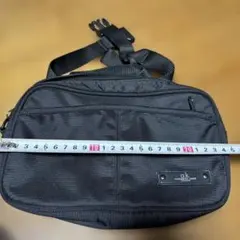 黒色　ウエストポーチ