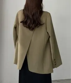 Louereーバックスリットテーラードジャケット