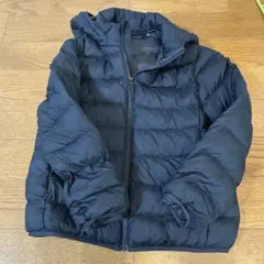 ユニクロ　ライトウォームパデットパーカ　140サイズ