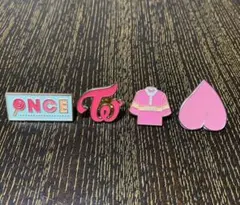 TWICE ピンバッジ モモ