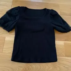 ◆お値下げ◆gu ブラック シースルーパフスリーブ