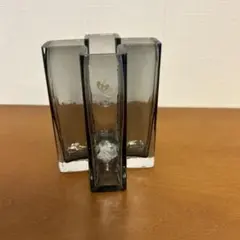 HOLME GAARD CROSSES 花瓶 スモーキーグレーのサムネイル