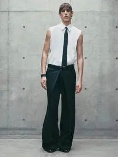 ま*り様 WOOL GABARDINE FOLDED WIDE TROUSERSのサムネイル