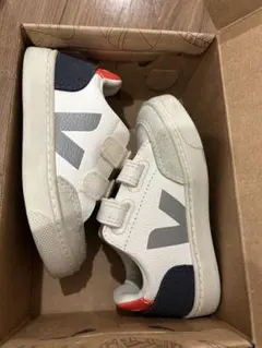 VEJA キッズスニーカー マジックテープ