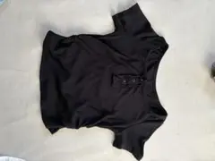 黒 半袖 Tシャツ ボタン付き