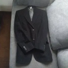 テーラードジャケット 黒 ストライプ