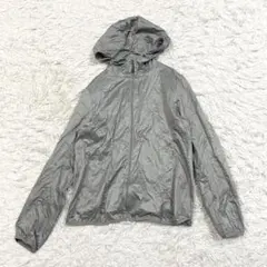 ユニクロ UNIQLO ポケッタブルパーカー M 軽量 ジップアップ アウトドア