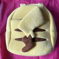 ピカチュウ形状のイエロー手持ちバック