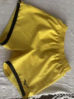 Mizuno イエロー ショートパンツ 鎮西 - メルカリ
