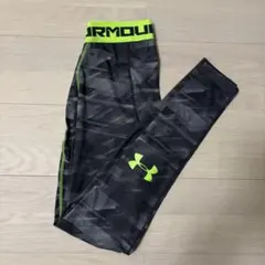 最終値下げ‼️Under Armour 迷彩柄 トレーニングインナー