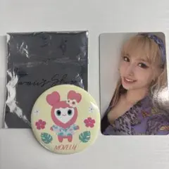 TWICE モモ　トレカ　缶バッチ　more&more モブリー
