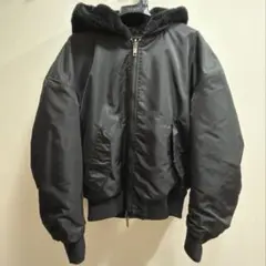 ZARA（ザラ）リバーシブル ボンバージャケット ブラック ファー S 紐なし