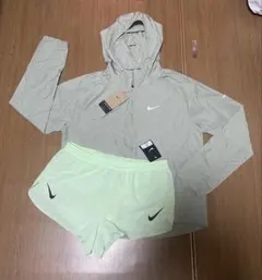 Nike フード付きジャケットとショーツセット