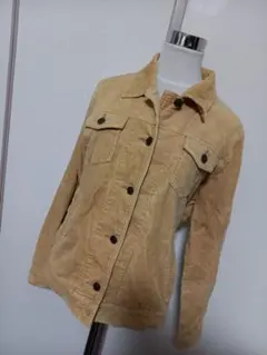 ベージュ ボタン付きジャケットL