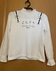 美品 レース付き花柄刺繍長袖トップス