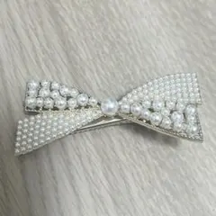 【美品】パールヘアピン　リボン　パールビーズ　ヘアアクセサリー
