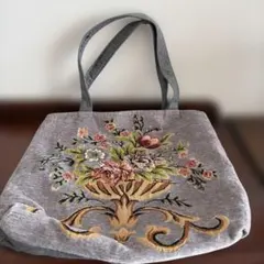 グレーの布地に花柄織模様　トートバッグ　かなり大きめです。