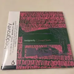 bedgravity 「Unmet Needs」CD。特典缶バッジ付き