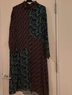 アローズ　花柄パッチワークロングワンピース